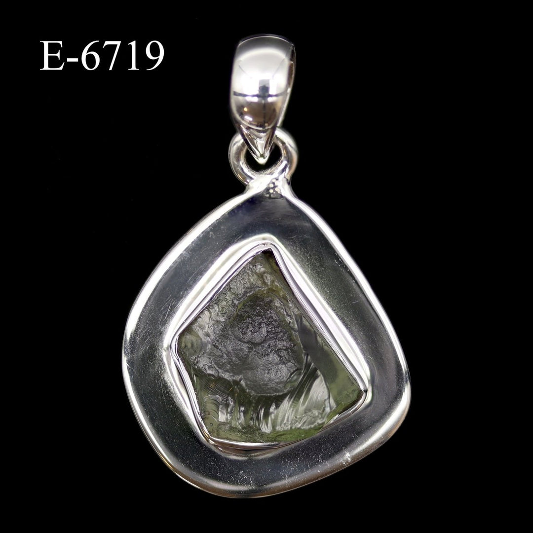 E - 6719 Moldavite 925 Sterling Silver PendantCrystal River Gems