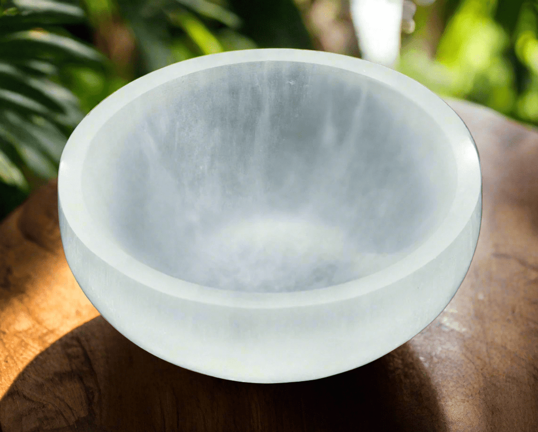 Bowls, Plates & Vases - Crystal River Gems