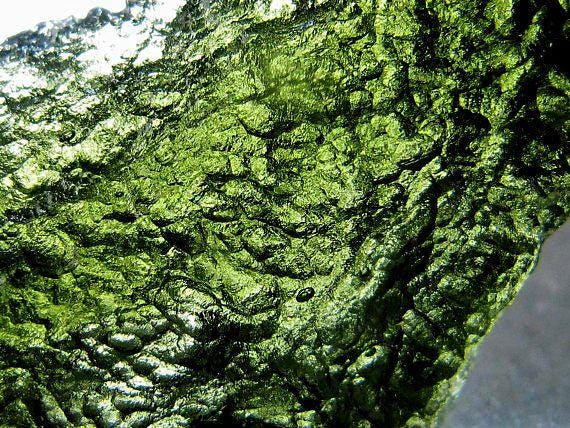 Moldavite-Tektite, Czech Republic-Besednik, Genuine Moldavite 2.2 to 2.6g (1 Piece)