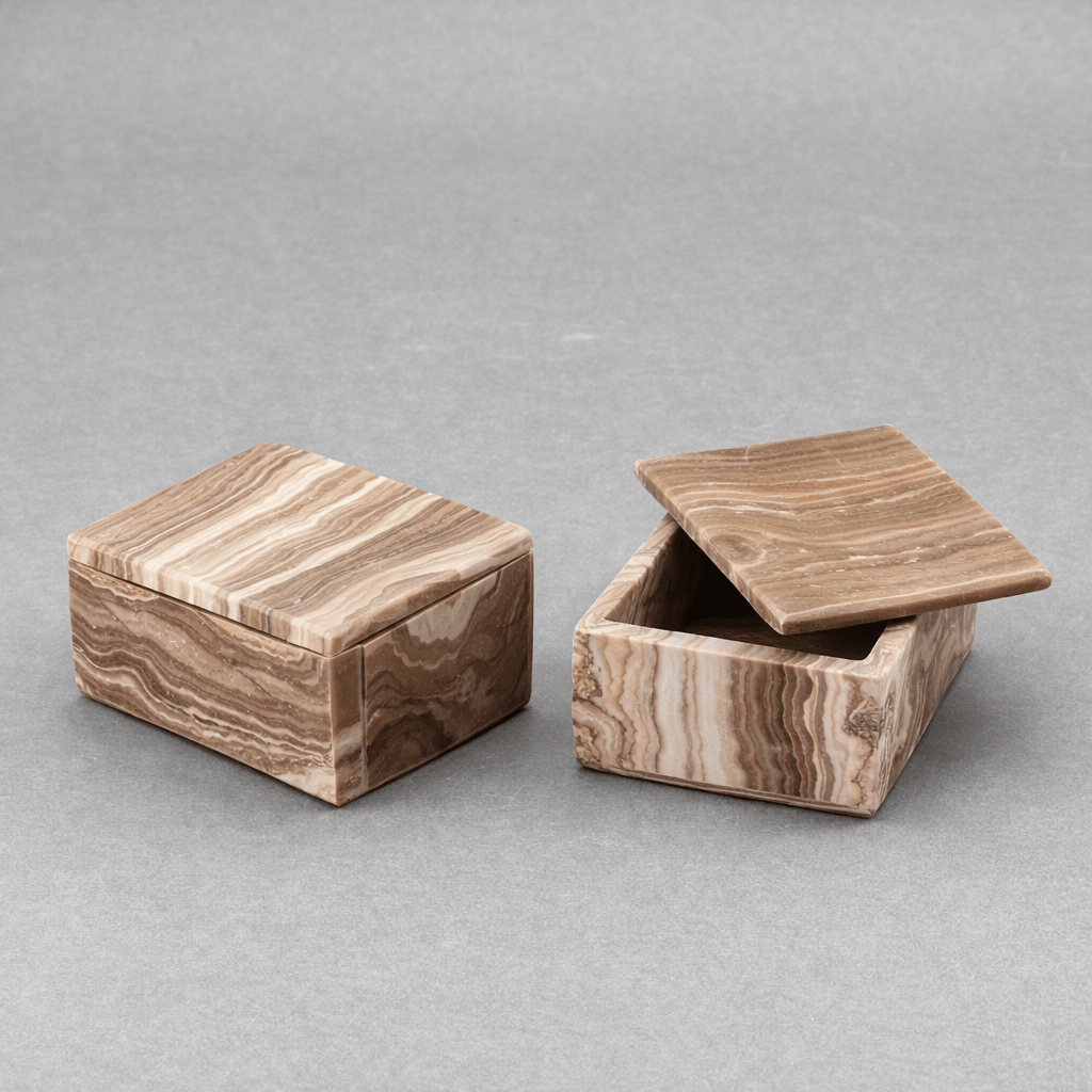 Banded Onyx Jewelry Restangle Box (1 Piece) (4 by 3 Inches)Crystal River Gems