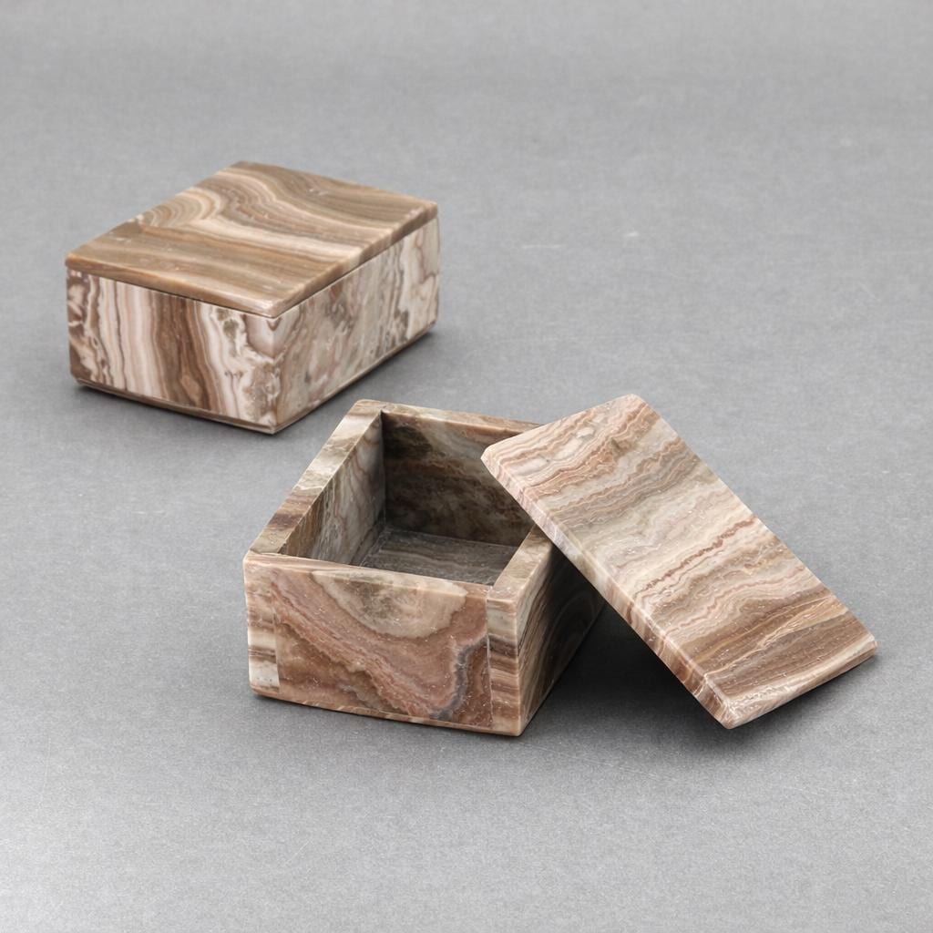 Banded Onyx Jewelry Restangle Box (1 Piece) (4 by 3 Inches)Crystal River Gems