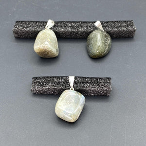 Labradorite Mini Tumbled Silver Bail Pendant