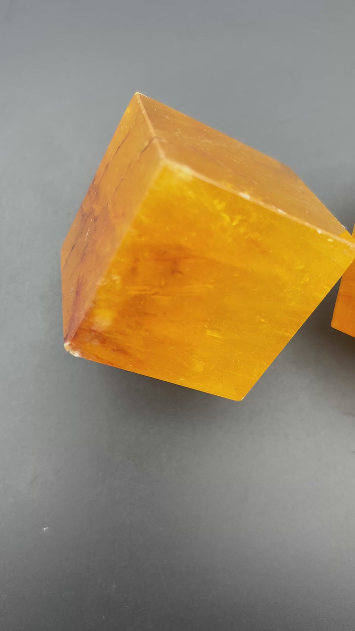 Yellow Fluorite With Mica Inclusion Gemstone Cube