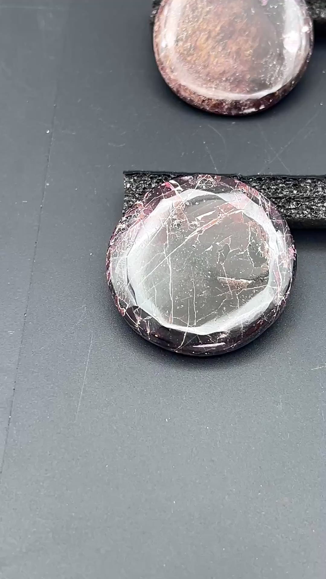 Garnet Polished Pocket Stone