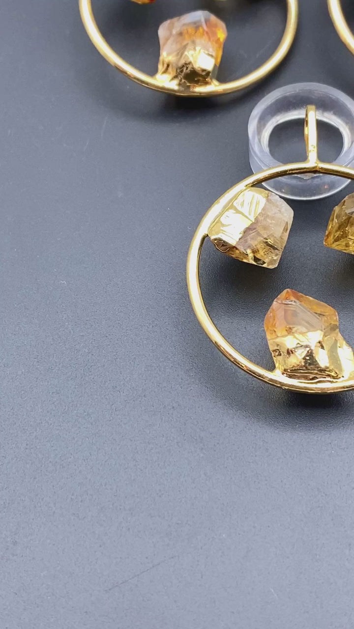 Gold Plated Ring Pendant with Citrine Fixed Crystal Points