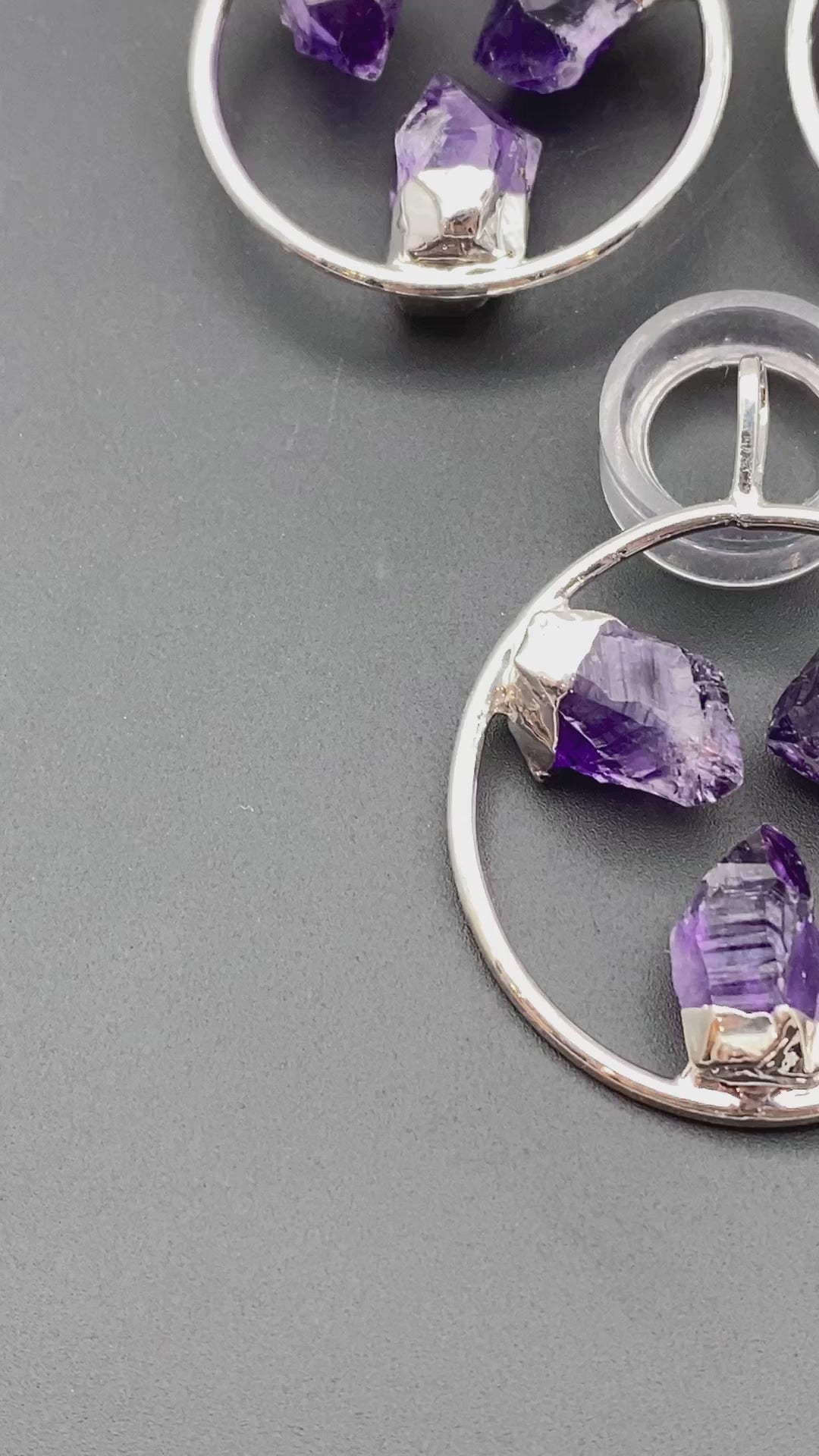 Silver Plated Ring Pendant with Amethyst Fixed Crystal Points