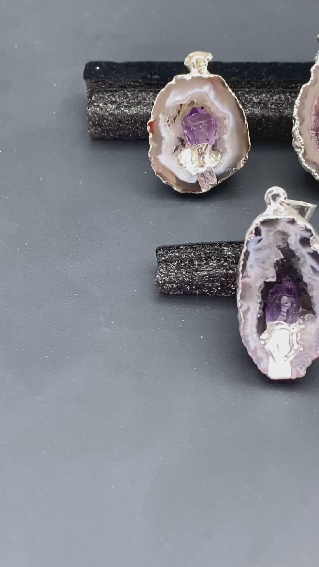 Oco Half Geode Silver Pendant with Amethyst Point