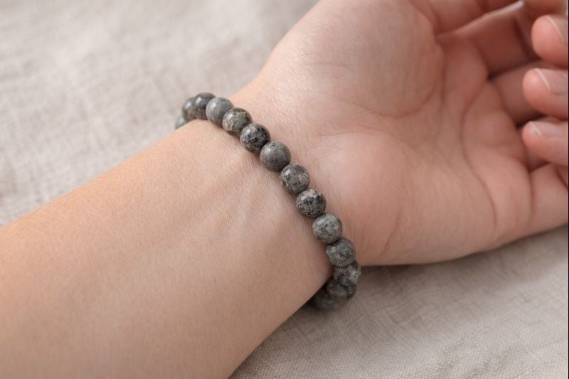 Yooperlite Tumbled Bead Stretch Bracelet (8mm) UV ReactiveCrystal River Gems