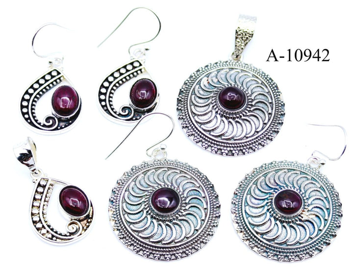 A - 10942 Garnet 925 Sterling Silver Jewelry 20gCrystal River Gems