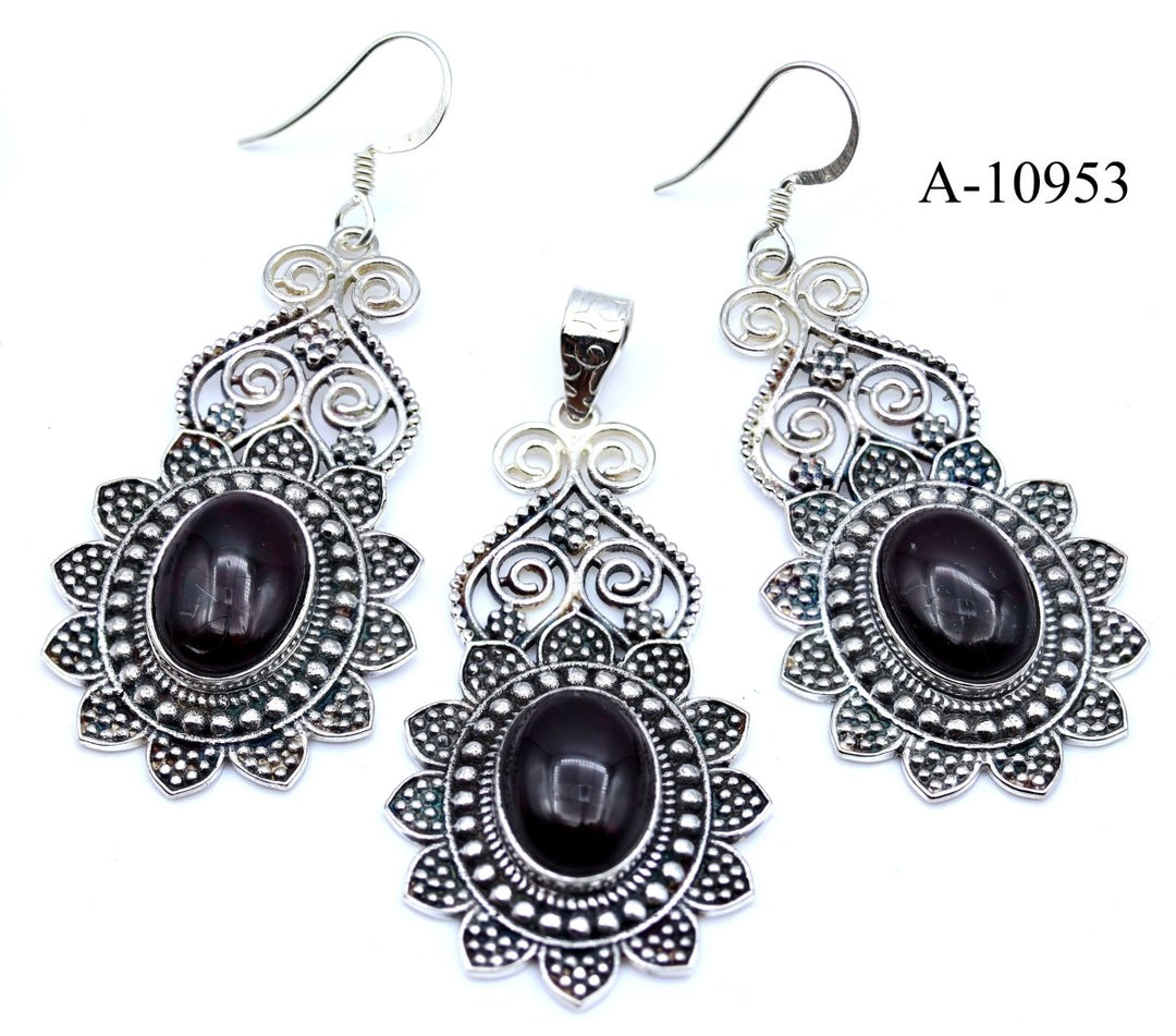 A-10953 Garnet 925 Sterling Silver Jewelry 26g