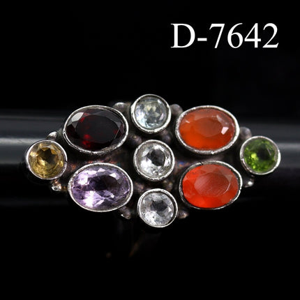 D-7642 - Multistone Sterling Silver Ring / SIZE 8