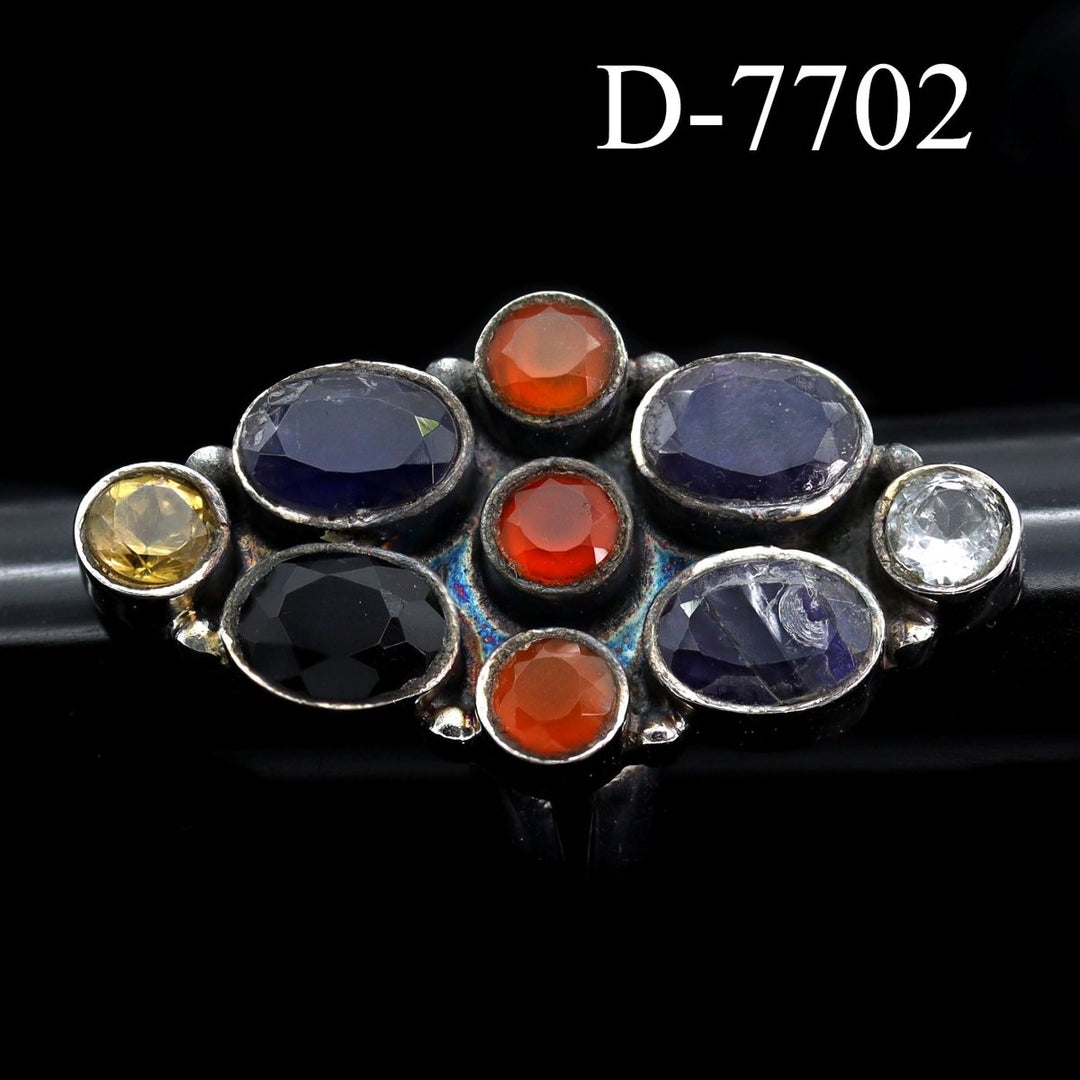 D-7702 - Multistone Sterling Silver Ring / SIZE 7