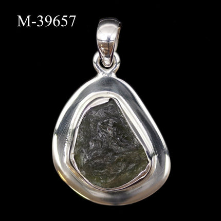 M-39657 - Moldavite 925 Sterling Silver Pendant